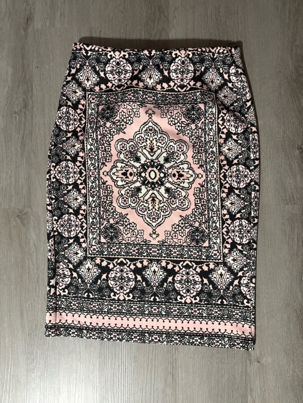 Carmen Marc Valvo Pink and Black Ornate Pencil Skirt